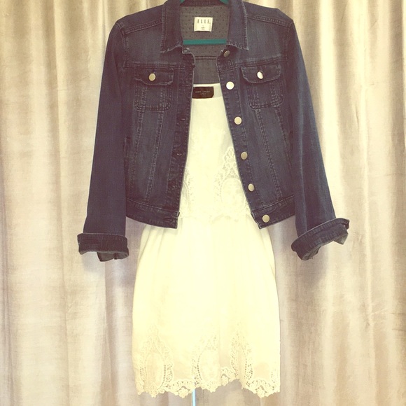 Elle Jackets & Blazers - Elle Jean Jacket 💙